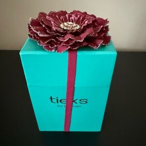 Tieks Turquoise Box with Maroon Flower